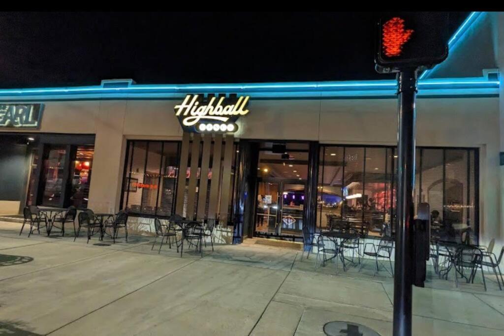 Short Walk To Jsu Stadium, Hospitals, And Bars In Fondren Jackson Exteriér fotografie